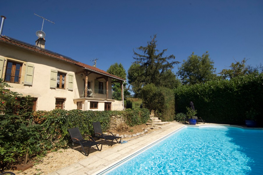 House for sale in CAYLUS Tarn et Garonne Renovated house in quiet