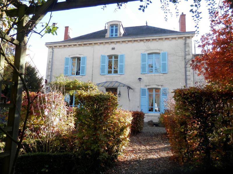 Maison à vendre en Centre - Cher CULAN Belle maison de maître avec 5