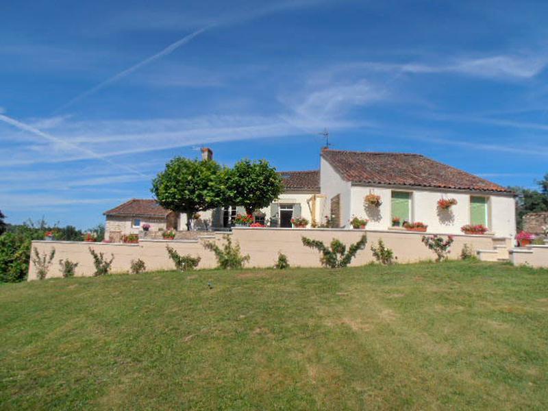 Maison à vendre en Limousin - Haute Vienne BELLAC Une trouvaille rare
