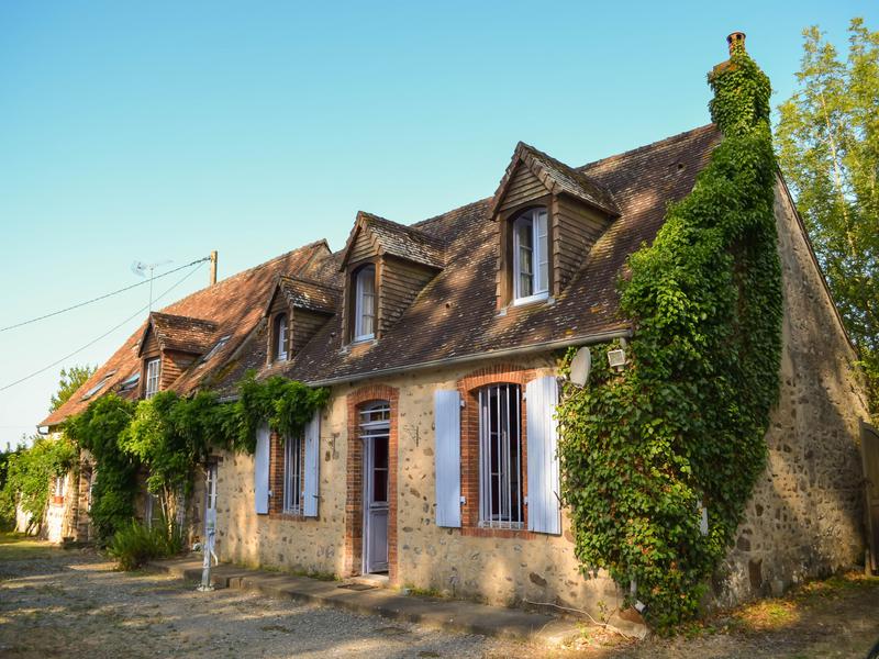 Maison à vendre en Pays de la Loire Mayenne Belle maison en pierre a