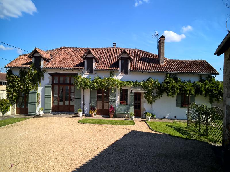 House for sale in BRANTOME Dordogne Stone built farmhouse with gite