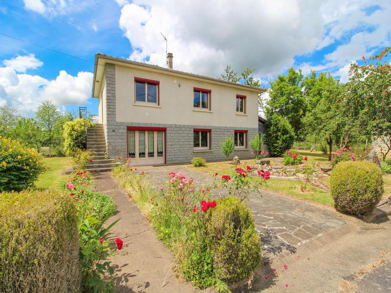 Maison à vendre en Poitou Charentes Charente ST CHRISTOPHE Maison de 5 chambres dans un Maison à vendre en Poitou Charentes Charente ST CHRISTOPHE Maison de 5 chambres dans un