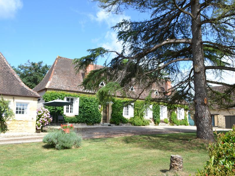 House for sale in LALINDE Dordogne An immaculate country property