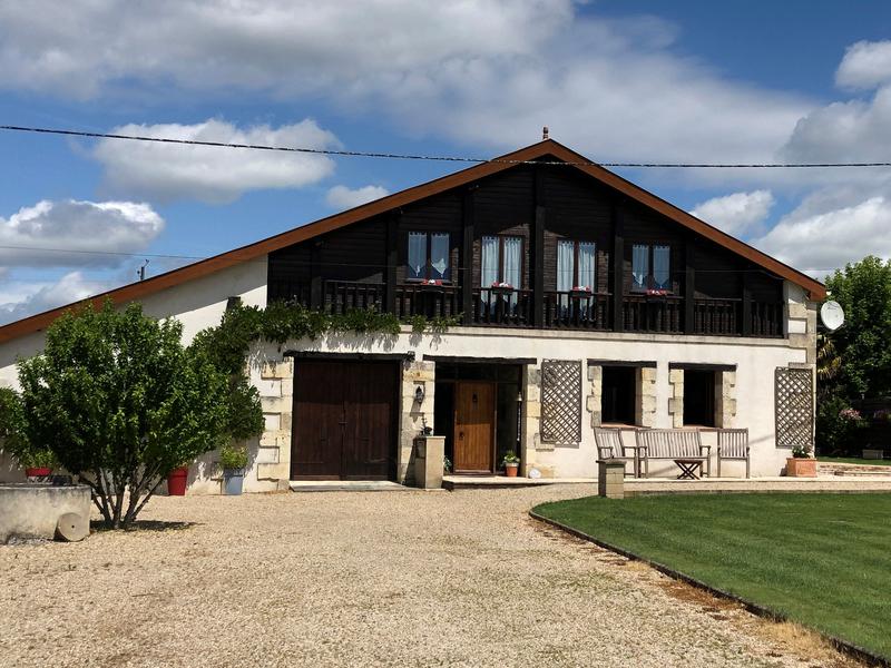 House for sale in PARCOUL Dordogne Gite complex in quiet location