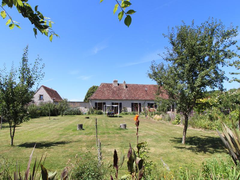 House for sale in ST PIERRE DE MAILLE Vienne Beautiful 3 bed