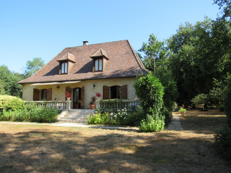 Maison à vendre en Aquitaine Dordogne ST LAURENT DES HOMMES Très belle périgourdine