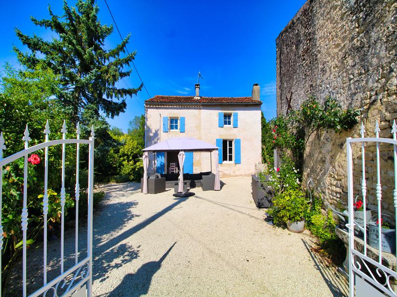 House for sale in ST PIERRE DE JUILLERS Charente Maritime Two