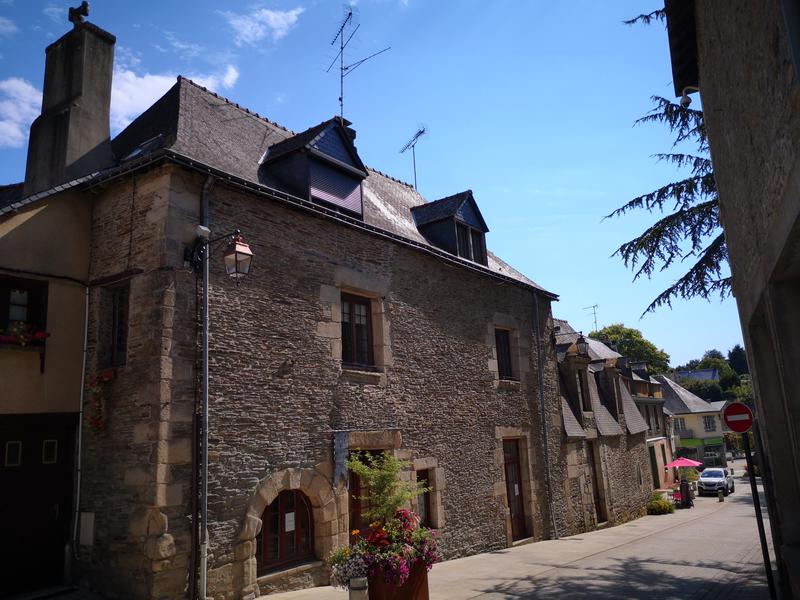 House for sale in JOSSELIN Morbihan Own your very own piece of