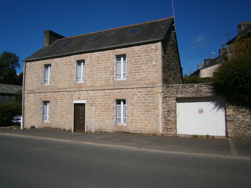 Maison à vendre en Bretagne Cotes d Armor CALLAC Maison spacieuse à