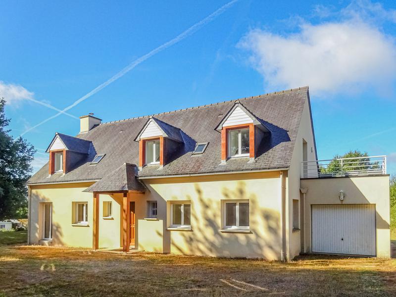 Maison à vendre en Bretagne Morbihan MALESTROIT Secteur Malestroit Grande maison récente de