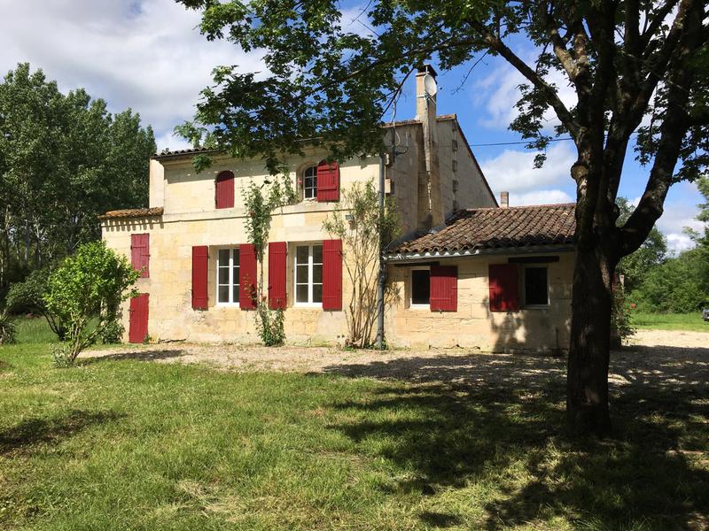 House for sale in ST GERMAIN DE LA RIVIERE Gironde Charming country