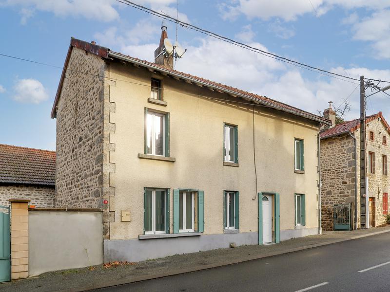 House for sale in ST AMAND JARTOUDEIX Creuse Wellmaintained
