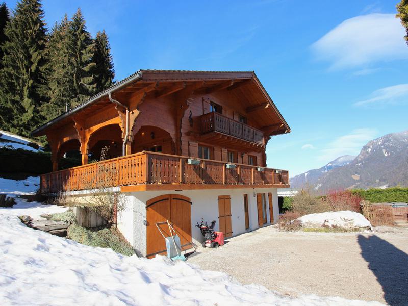 Chalet à vendre en Rhone Alpes Haute Savoie La Cote d Arbroz A VENDRE