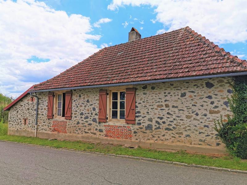 House for sale in ST JULIEN LE VENDOMOIS Correze Pretty little