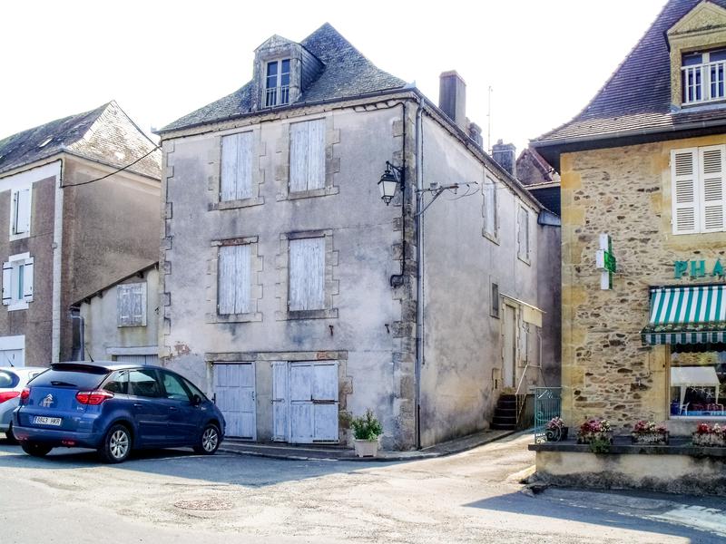 House for sale in Genis Dordogne Massive price reduction for this