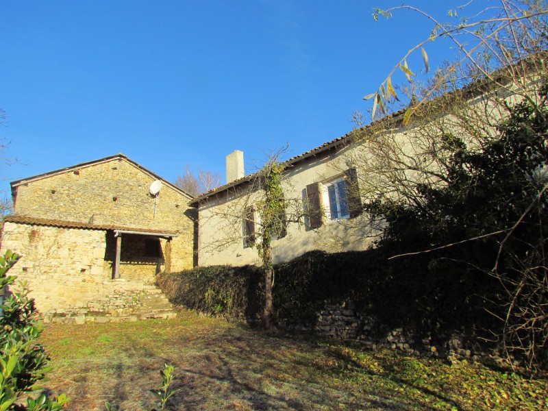 House for sale in Queaux Vienne Lovely character stone three