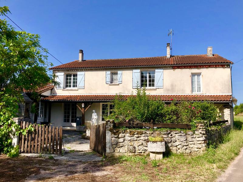 Maison à vendre en Aquitaine Dordogne LA ROCHEBEAUCOURT ET ARGENTINE