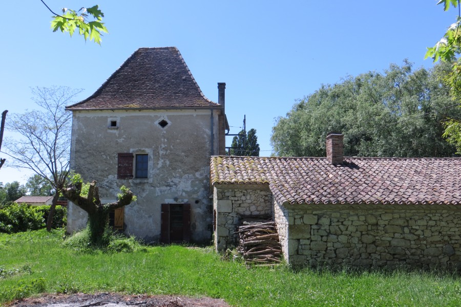 House for sale in ST AUBIN DE CADELECH Dordogne Exciting renovation