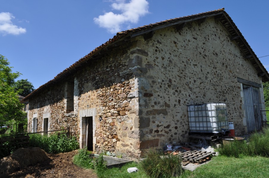 House for sale in MILHAC DE NONTRON Dordogne Rural stone property to renovate with an acre