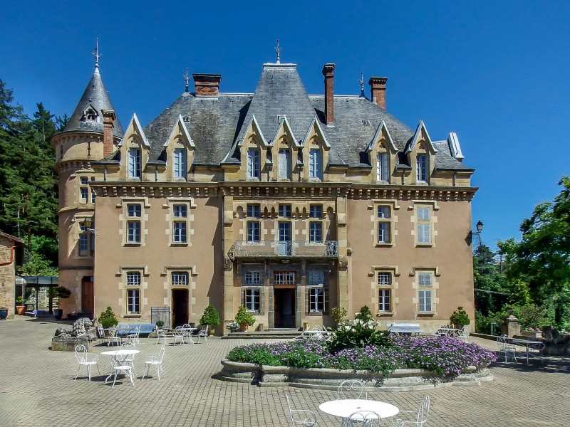 Chateau à vendre en Rhone Alpes Ardeche LAMASTRE Splendide et