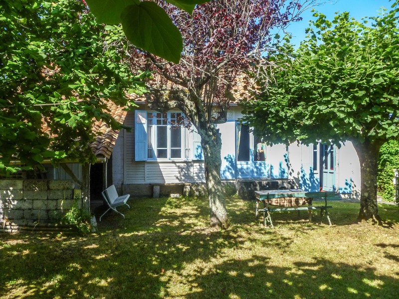 House for sale in CHAMPAGNE ET FONTAINE Dordogne Delightful two