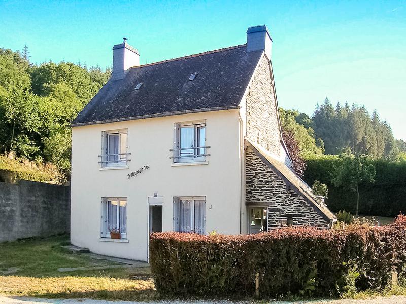 Maison à vendre en Bretagne - Cotes d Armor CAUREL Belle maison de 2