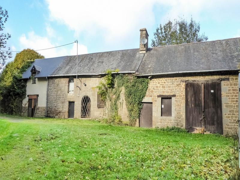 House for sale in MONTHAULT Ille et Vilaine Spacious stone house to