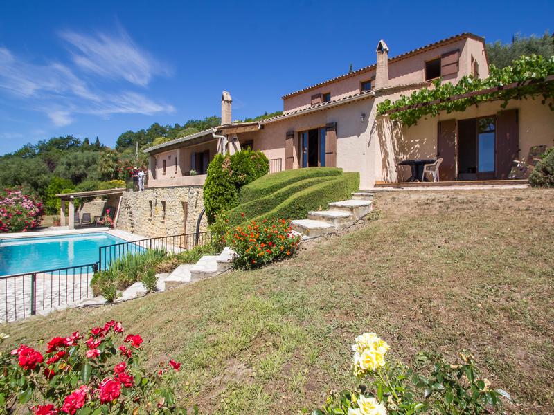 Maison à vendre en PACA Var MONTAUROUX Une superb villa de 4 chambres