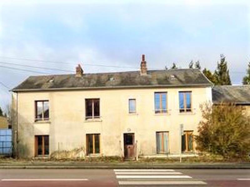 House for sale in PLANCHES Orne Bargain, spacious village property