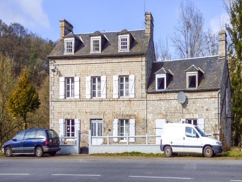 Maison à vendre en Basse Normandie Orne DOMFRONT Maison d'hameau