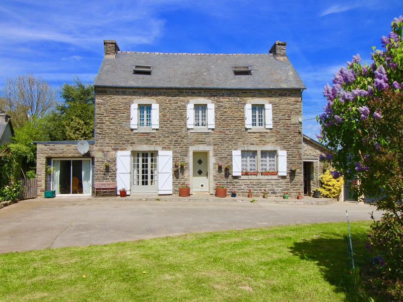 Maison à vendre en Bretagne Finistere CHATEAUNEUF DU FAOU Super