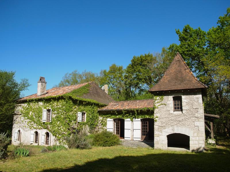 Maison à vendre en Aquitaine - Dordogne RIBERAC Charmante maison de