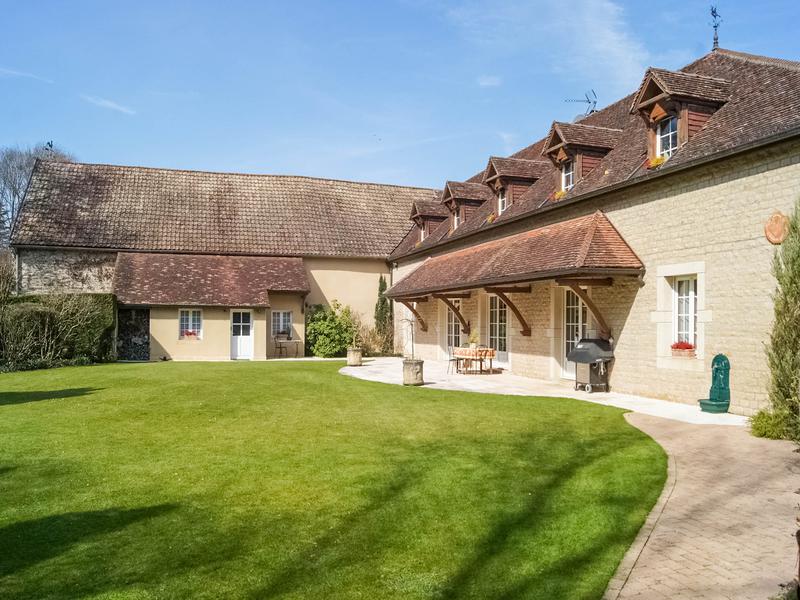 Maison à vendre en Bourgogne - Cote d Or NUITS ST GEORGES Superbe
