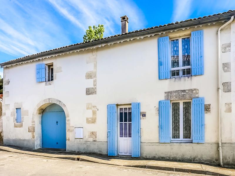 Maison à vendre en Poitou Charentes Charente Maritime ST THOMAS DE CONAC Idéale pour les Maison à vendre en Poitou Charentes Charente Maritime ST THOMAS DE CONAC Idéale pour les