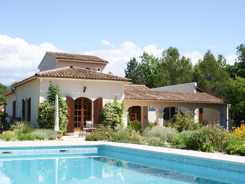 Maison à vendre en PACA Var FAYENCE Une belle villa avec une piscine