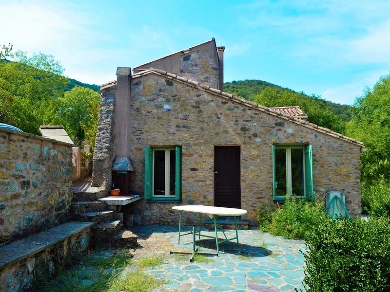 House for sale in ST CHINIAN Herault Close to SaintChinian, in a