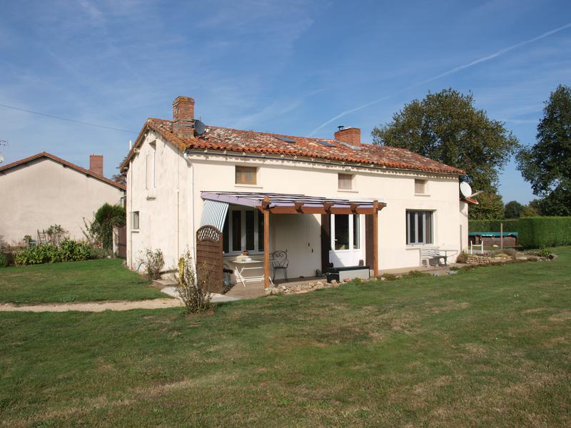 Maison à vendre en Poitou Charentes Vienne ST ROMAIN Maison de