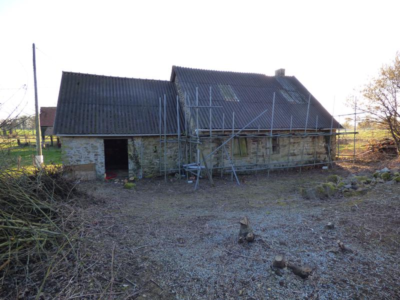 Grange à vendre en Basse Normandie Orne LA BAROCHE SOUS LUCE Grange