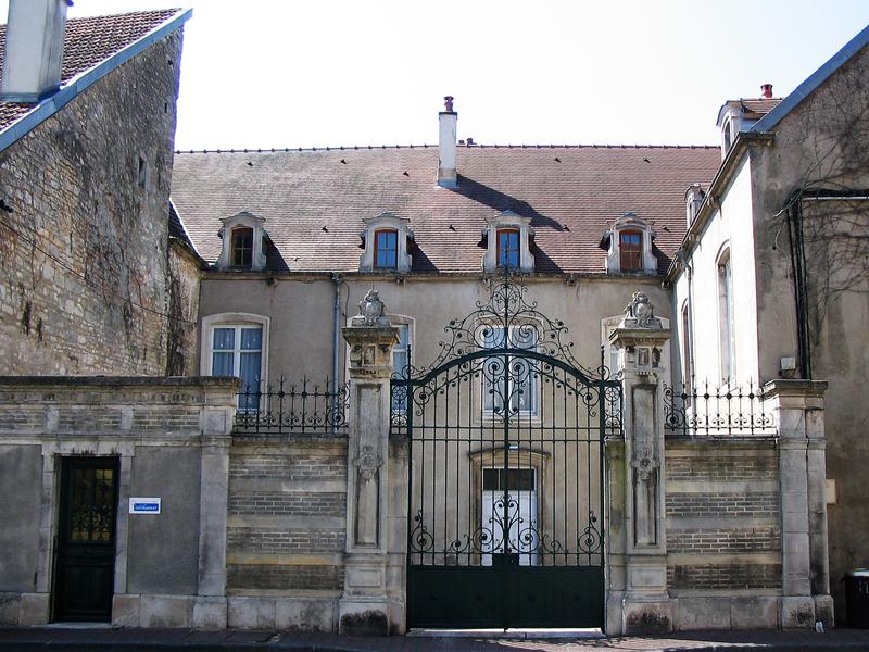 House for sale in CHAUMONT Haute Marne Heart stopping! 18th century