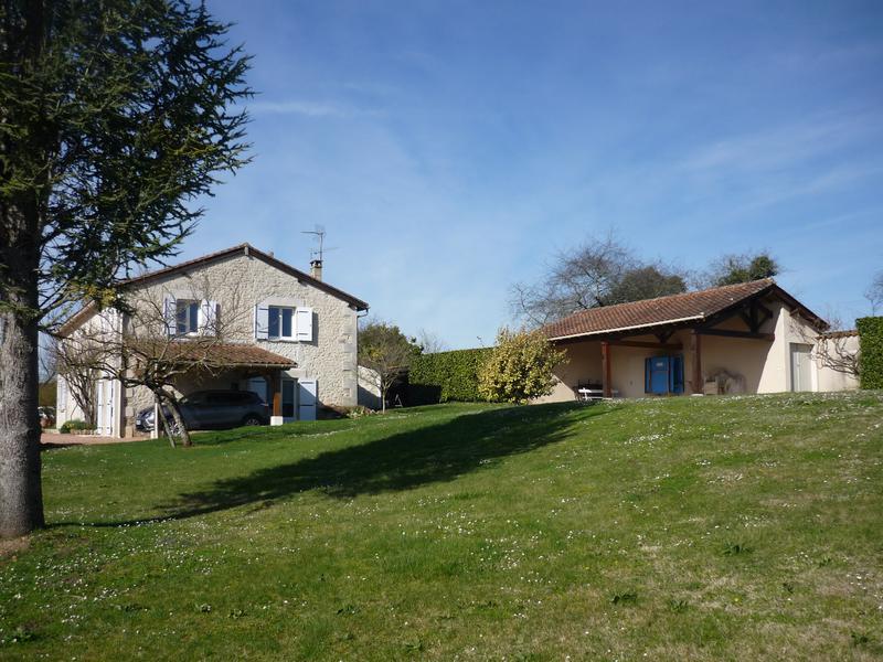 Maison à vendre en Poitou Charentes Charente ST SEVERIN Magnifique