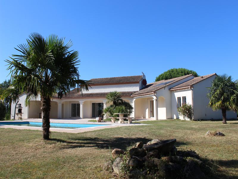 Maison à vendre en Aquitaine - Lot et Garonne STE LIVRADE SUR LOT
