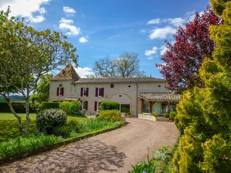 House for sale in DURAS Lot et Garonne Magnificent stone property