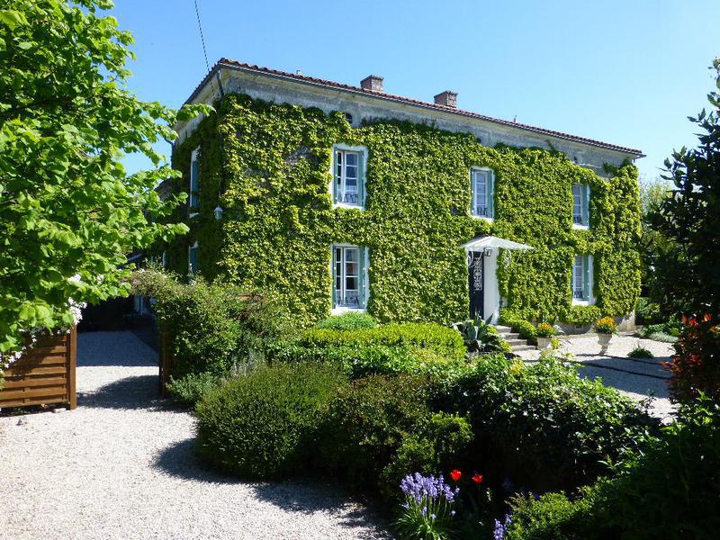 Maison à vendre en Pays de la Loire Vendee VELLUIRE Superbe Maison de