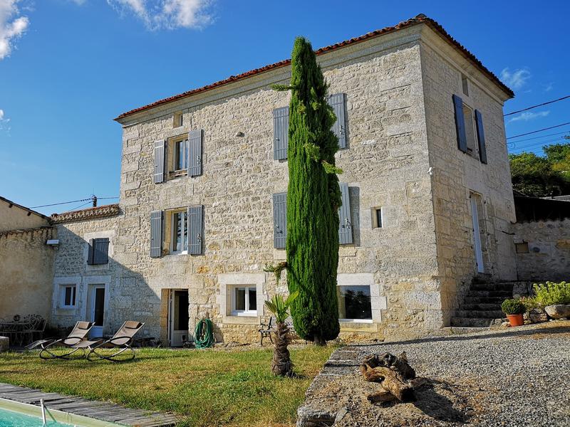 House for sale in MOUTHIERS SUR BOEME Charente Superb renovated house on 3 levels with