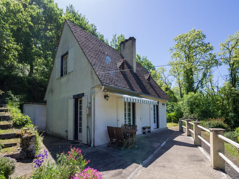 House for sale in LE BUGUE Dordogne PERIGORD NOIR Close to Le
