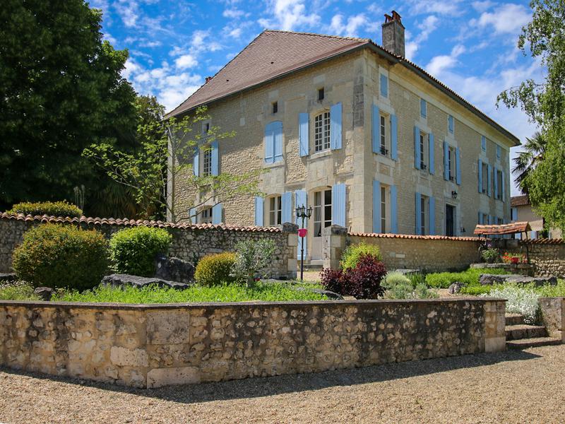 House for sale in CHALAIS Charente Turnkey Main House and 3 further