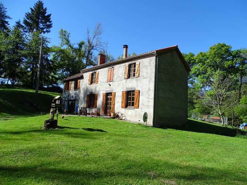 Maison à vendre en Auvergne Puy de Dome MONS Charmante maison sans vis à vis avec joli