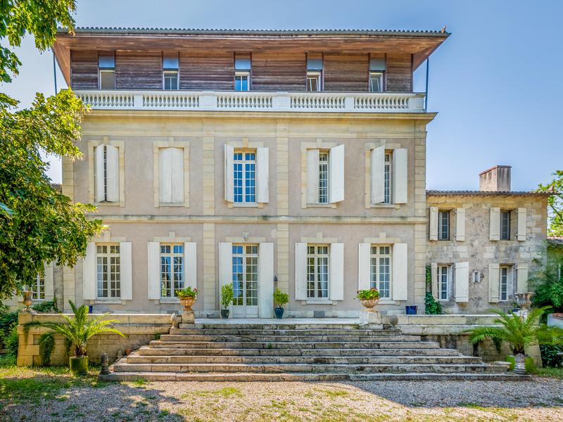 Chateau for sale in LAMOTHE MONTRAVEL Dordogne Magnificent