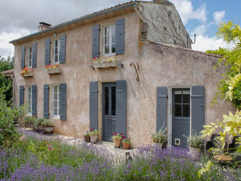 Selling A House In France Without An Agent House for sale in BIGNAY - Charente Maritime - Beautiful traditional 4