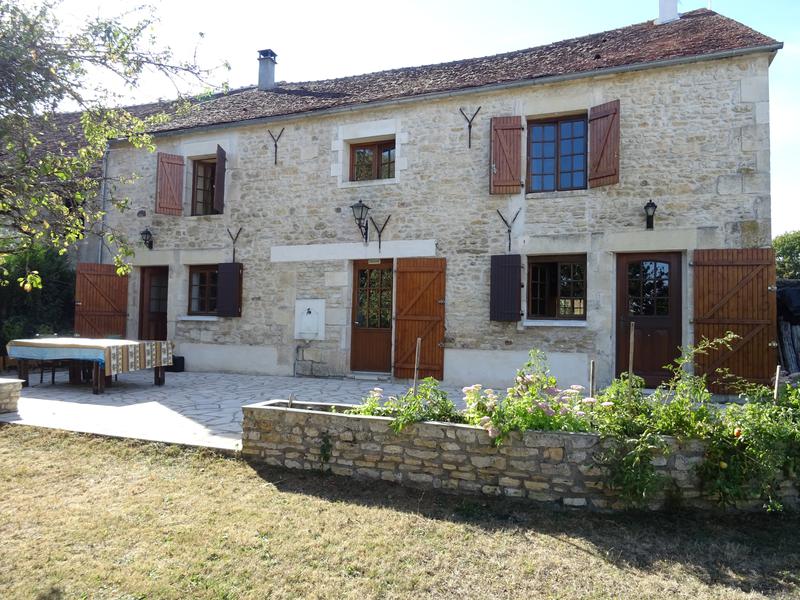 Maison à vendre en Bourgogne Nievre ENTRAINS SUR NOHAIN Magnifiquement rénové maison en pierre